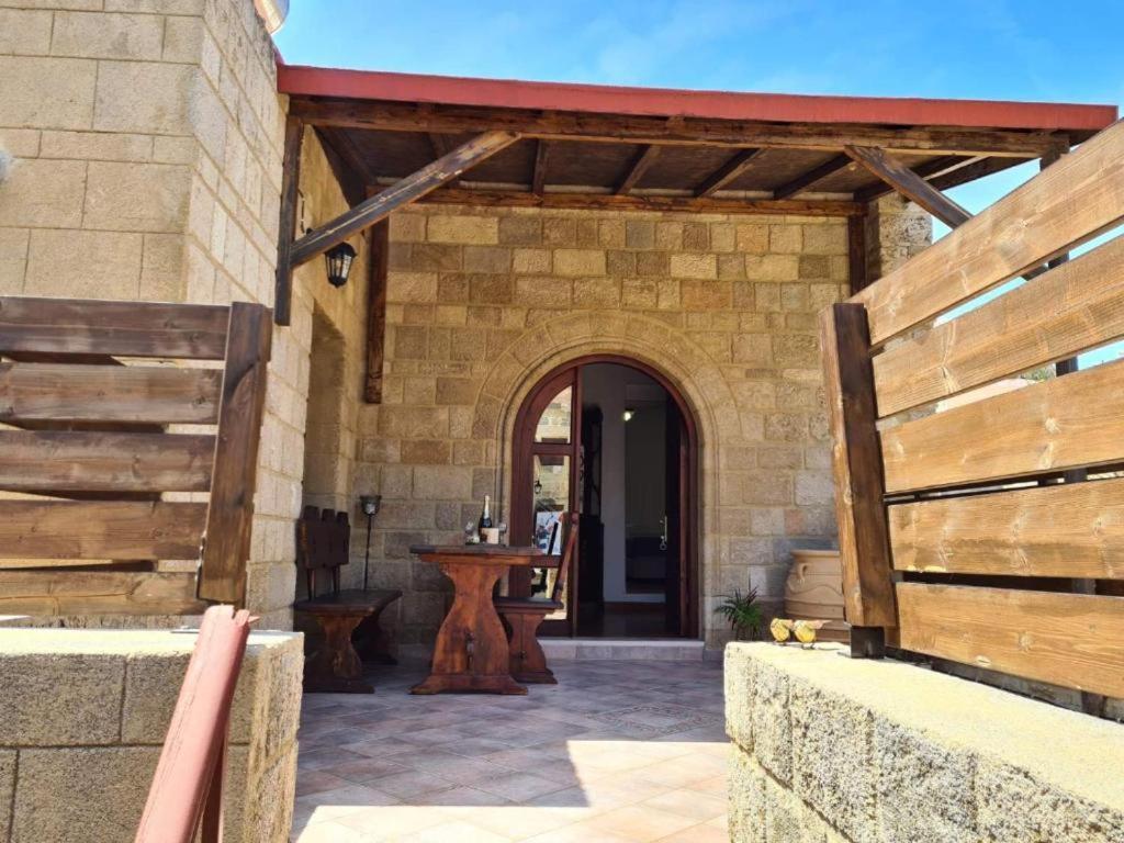 Shades Of Wood Old Town Apartment Rhodes City